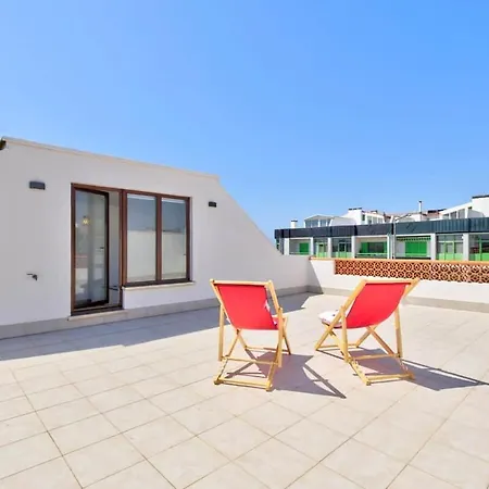 Lagosta House *